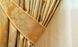 curtain-cleaining-services